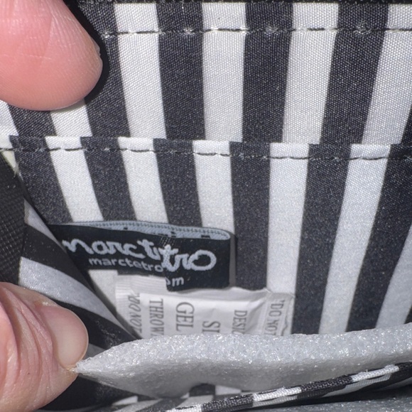 Marc Tetro Boston Terrier Dog Print Wallet - Picture 6 of 13